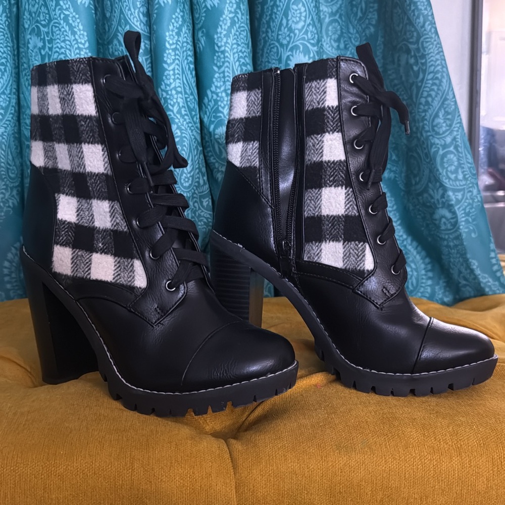 BCBGeneration Size 8.5 New